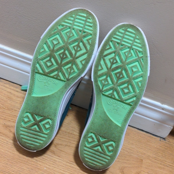two-tone green and mint converse - Picture 2 of 4